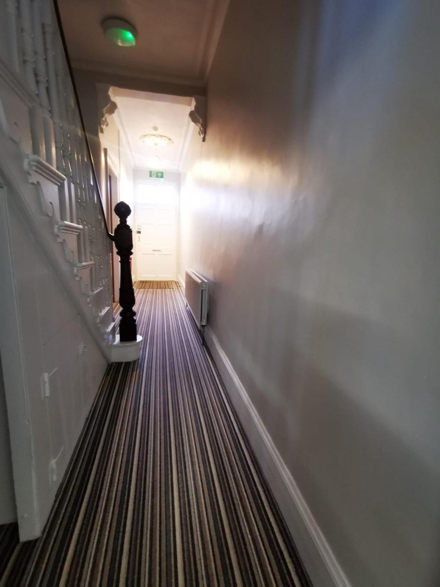Gr8 Hostel At The Mount Μπέλφαστ Εξωτερικό φωτογραφία